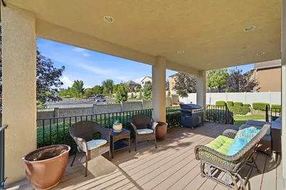 1043 E Mach Schnell Dr, Sandy, UT 84094 - Photo 41