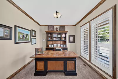 1043 E Mach Schnell Dr, Sandy, UT 84094 - Photo 13