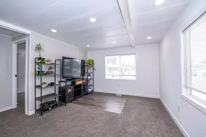 2600 N Hill Field Rd #5, Layton, UT 84041 - Photo 7