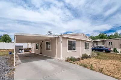 2600 N Hill Field Rd #5, Layton, UT 84041 - Photo 3