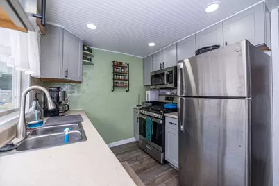 2600 N Hill Field Rd #5, Layton, UT 84041 - Photo 9