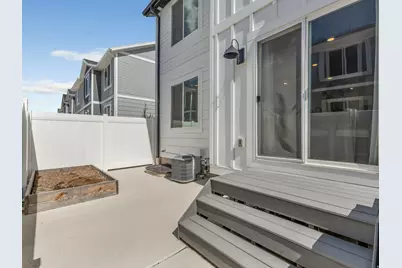 1786 E Eagle View Ln, Eagle Mountain, UT 84005 - Photo 21