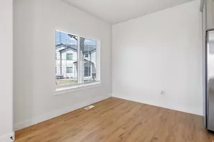 515 W Caroles Wy, Tooele, UT 84074 - Photo 13
