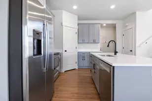 515 W Caroles Wy, Tooele, UT 84074 - Photo 9