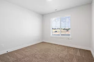 515 W Caroles Wy, Tooele, UT 84074 - Photo 19