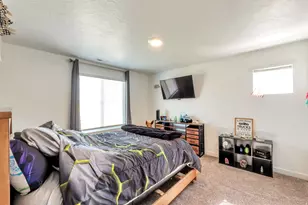 938 W Fox Ave, Santaquin, UT 84655 - Photo 13