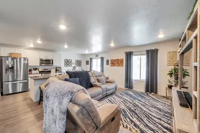 938 W Fox Ave, Santaquin, UT 84655 - Photo 3