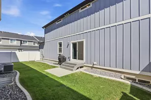 523 N Northshore Dr, Saratoga Springs, UT 84045 - Photo 27