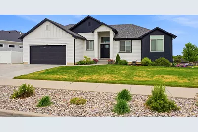 106 S 1800 E, Layton, UT 84040 - Photo 3