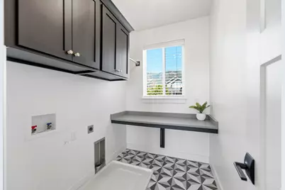 106 S 1800 E, Layton, UT 84040 - Photo 23