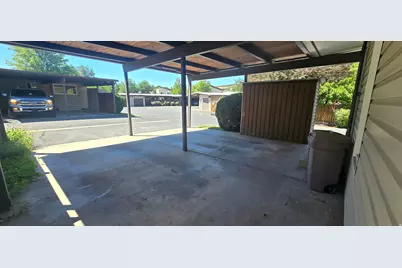 4527 S Tanglewood Dr, Holladay, UT 84117 - Photo 9