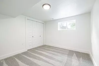 348 E 300 N, Centerville, UT 84014 - Photo 21