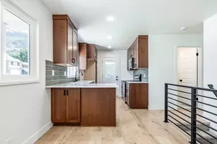 348 E 300 N, Centerville, UT 84014 - Photo 5