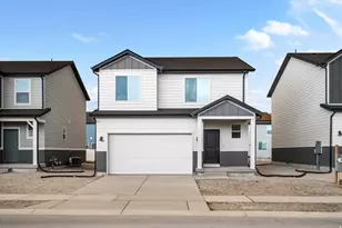882 E Eden St, Eagle Mountain, UT 84005 - Photo 1