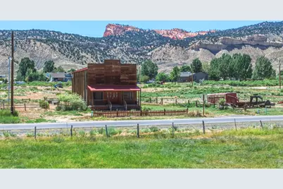 511 N Main St, Tropic, UT 84776 - Photo 1