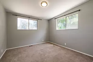 394 E Bridlewood Dr S, Salt Lake City, UT 84107 - Photo 9