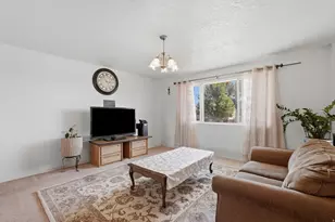 277 E 1150 N, Layton, UT 84041 - Photo 5