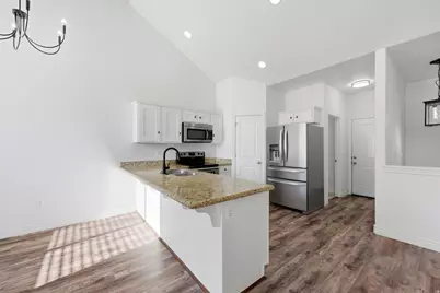 2309 S 2040 W, Woods Cross, UT 84087 - Photo 13