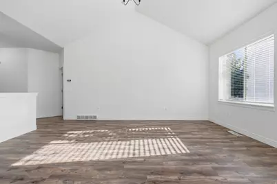 2309 S 2040 W, Woods Cross, UT 84087 - Photo 9