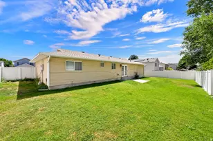 1236 W 1975 S, Woods Cross, UT 84087 - Photo 17