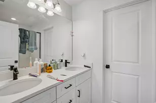 7077 W Owens View Way S, West Jordan, UT 84081 - Photo 23