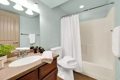 13712 S Mount Cortina Way W, Riverton, UT 84065 - Photo 31