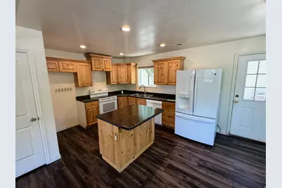 695 W 760 S, Logan, UT 84321 - Photo 5