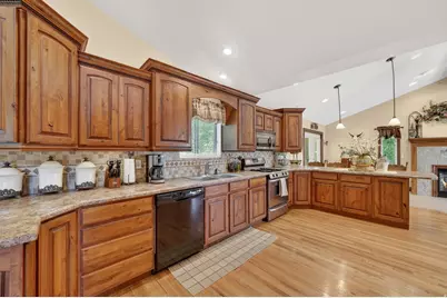 6621 S 1540 E, South Ogden, UT 84405 - Photo 11