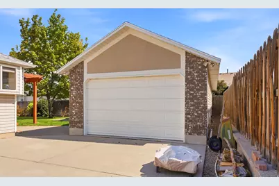 4701 W Dorilee Dr, West Jordan, UT 84088 - Photo 51