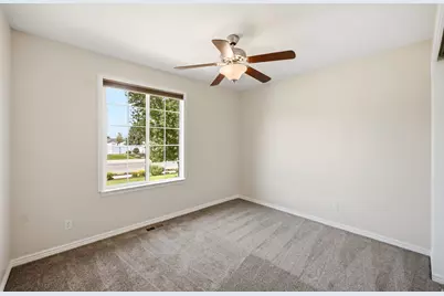 4701 W Dorilee Dr, West Jordan, UT 84088 - Photo 23