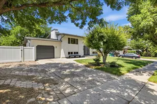 8054 S Boysenberry Dr, Sandy, UT 84093 - Photo 23