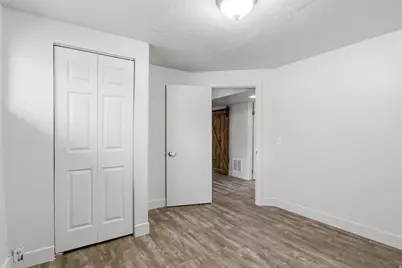 8054 S Boysenberry Dr, Sandy, UT 84093 - Photo 17