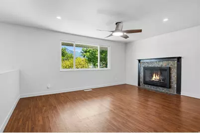 8054 S Boysenberry Dr, Sandy, UT 84093 - Photo 7