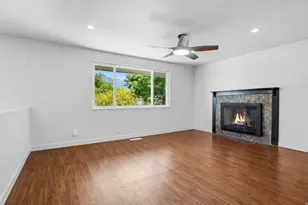 8054 S Boysenberry Dr, Sandy, UT 84093 - Photo 7