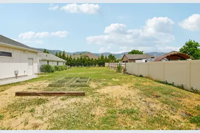 997 W 1600 N, West Bountiful, UT 84087 - Photo 27