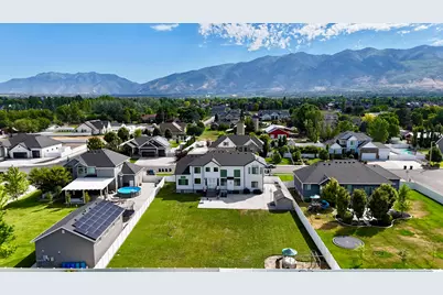 86 S Preston St, Kaysville, UT 84037 - Photo 45