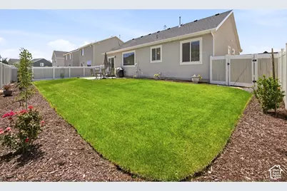 1223 S Red Cliff Dr, Santaquin, UT 84655 - Photo 31