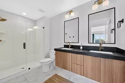 723 N 300 W #7, Salt Lake City, UT 84103 - Photo 13