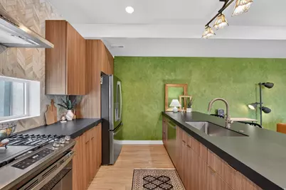 723 N 300 W #7, Salt Lake City, UT 84103 - Photo 5