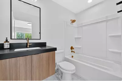 723 N 300 W #7, Salt Lake City, UT 84103 - Photo 15