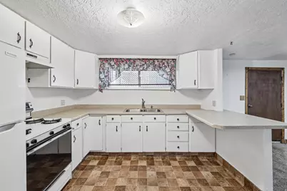 4540 S 600 E, Murray, UT 84107 - Photo 31