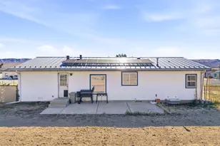 559 S 200 E, Mona, UT 84645 - Photo 17