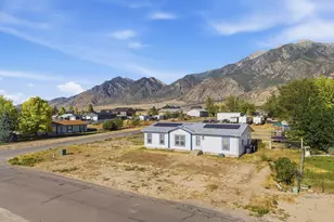 559 S 200 E, Mona, UT 84645 - Photo 25