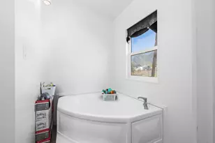 559 S 200 E, Mona, UT 84645 - Photo 11
