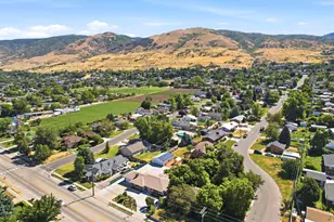 1180 N 400 E, Bountiful, UT 84010 - Photo 47
