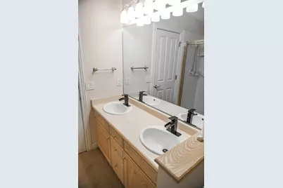 1698 E Lakeview Way, Ogden, UT 84403 - Photo 15