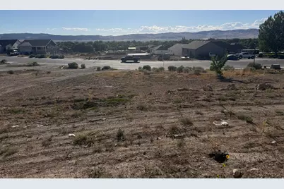 427 S 600 E, Nephi, UT 84648 - Photo 9