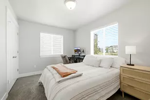 7127 N Hollow Crest Cir, Eagle Mountain, UT 84005 - Photo 13