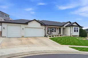 7127 N Hollow Crest Cir, Eagle Mountain, UT 84005 - Photo 3