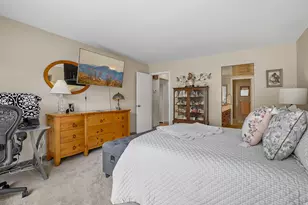 4861 S 1670 E, Holladay, UT 84117 - Photo 13
